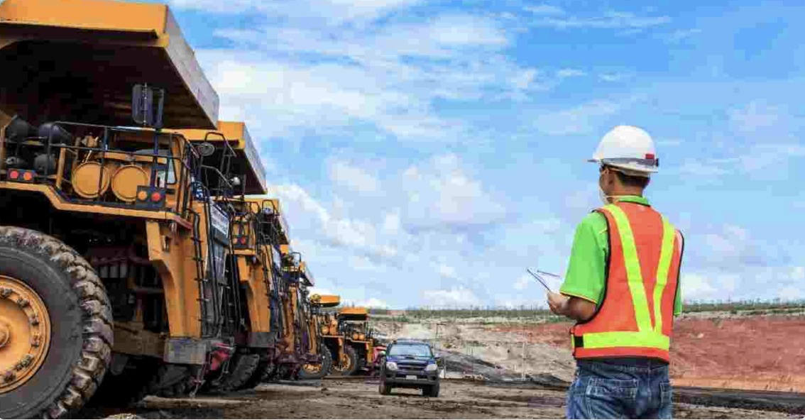 PERAN PEMERINTAH DALAM PENGAWASAN PENERAPAN SMKP DEMI MENUNJANG PENINGKATAN JAMINAN KEAMANAN, KESEHATAN DAN KESELAMATAN KERJA